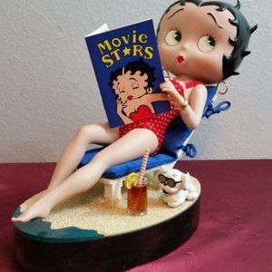 Betty Boop 1996 Porcelain Doll "Bathing Beauty" Danbury Mint Beach Scene